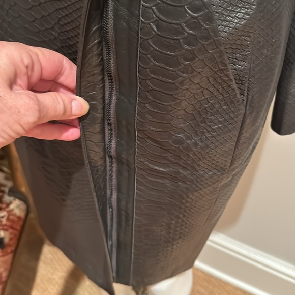 VINCE LEATHER TWO PIECE JACKET & SKIRT SUIT MULTI EMBOSSED CHARCOAL SIZE XS/0/2 - Picture 5 of 11